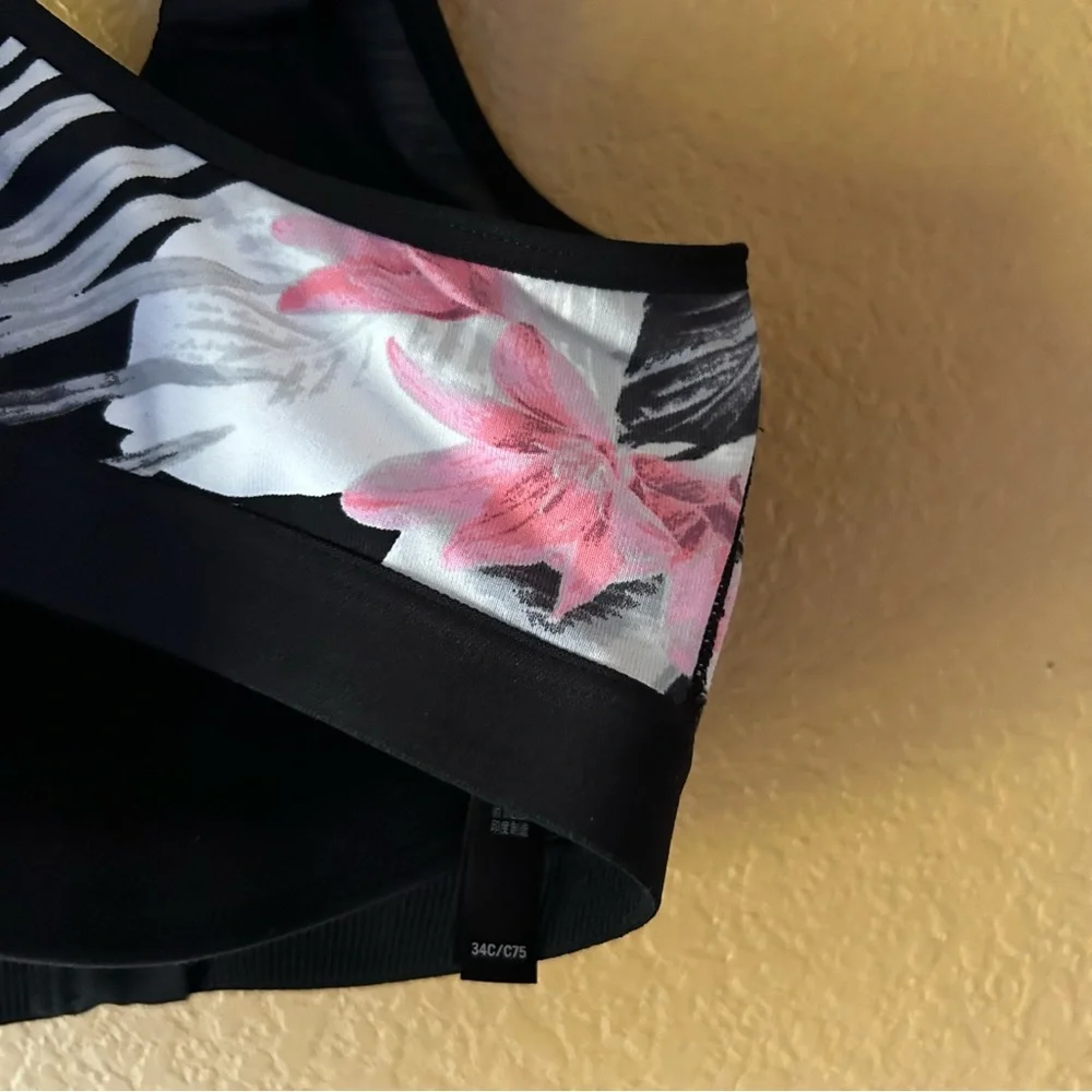 Victoria's Secret VSX Knockout™ Front-Close Sports Bra, Tropical - 34C - Picture 7 of 7